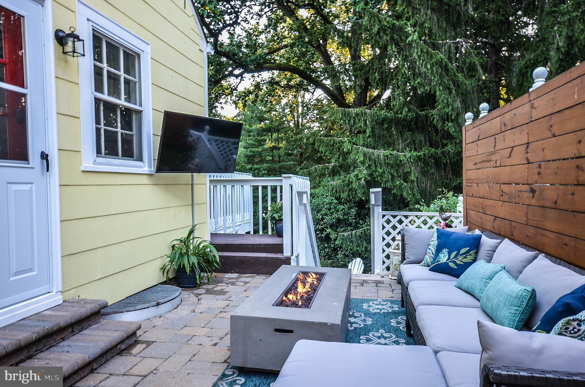 9912 Capitol View Avenue Silver Spring, MD 20910 - Photo 24 of 35 Patio connects to deck , w/stairs down to backyard