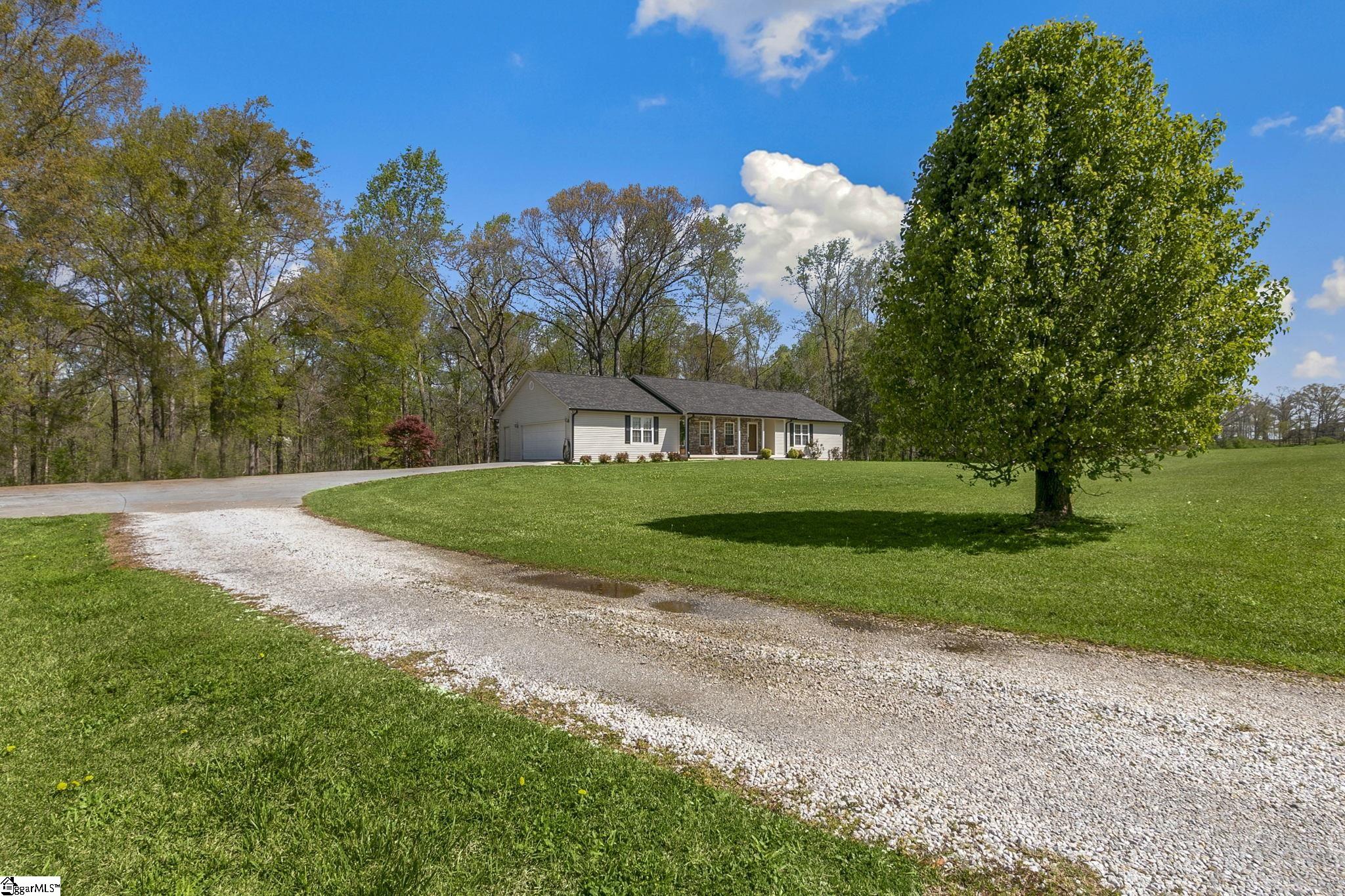931 West Pine Grove Road Seneca, SC 29678 - Photo 5 of 36 Gallery Image 5