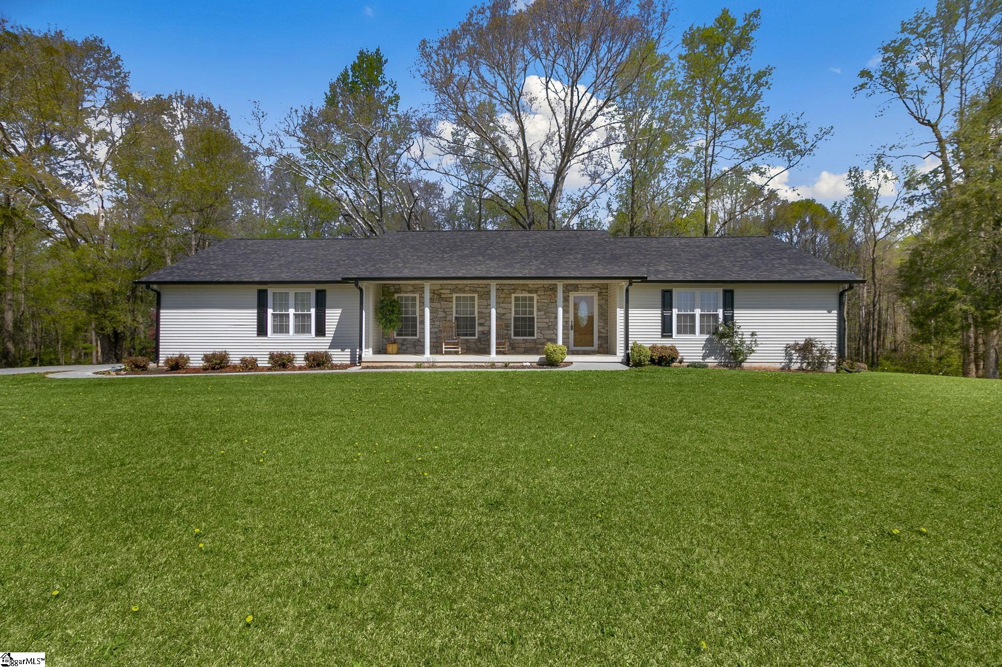 931 West Pine Grove Road Seneca, SC 29678 - Photo 7 of 36 Gallery Image 7