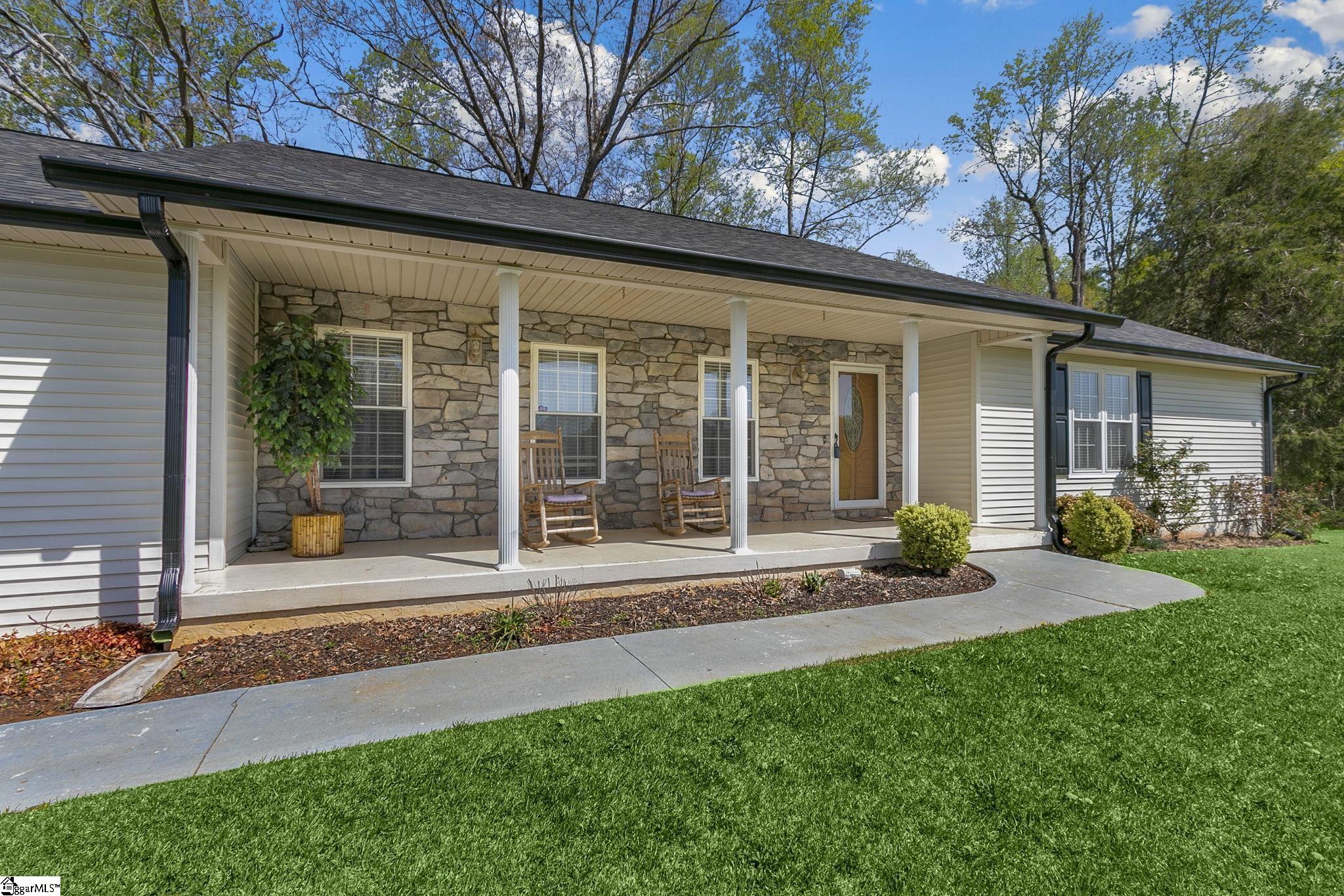 931 West Pine Grove Road Seneca, SC 29678 - Photo 8 of 36 Gallery Image 8