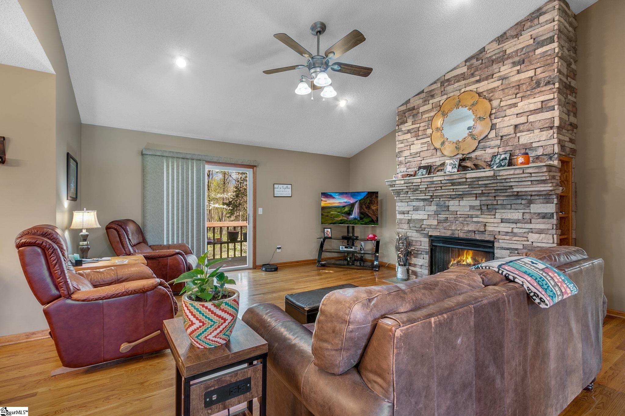 931 West Pine Grove Road Seneca, SC 29678 - Photo 10 of 36 Gallery Image 10