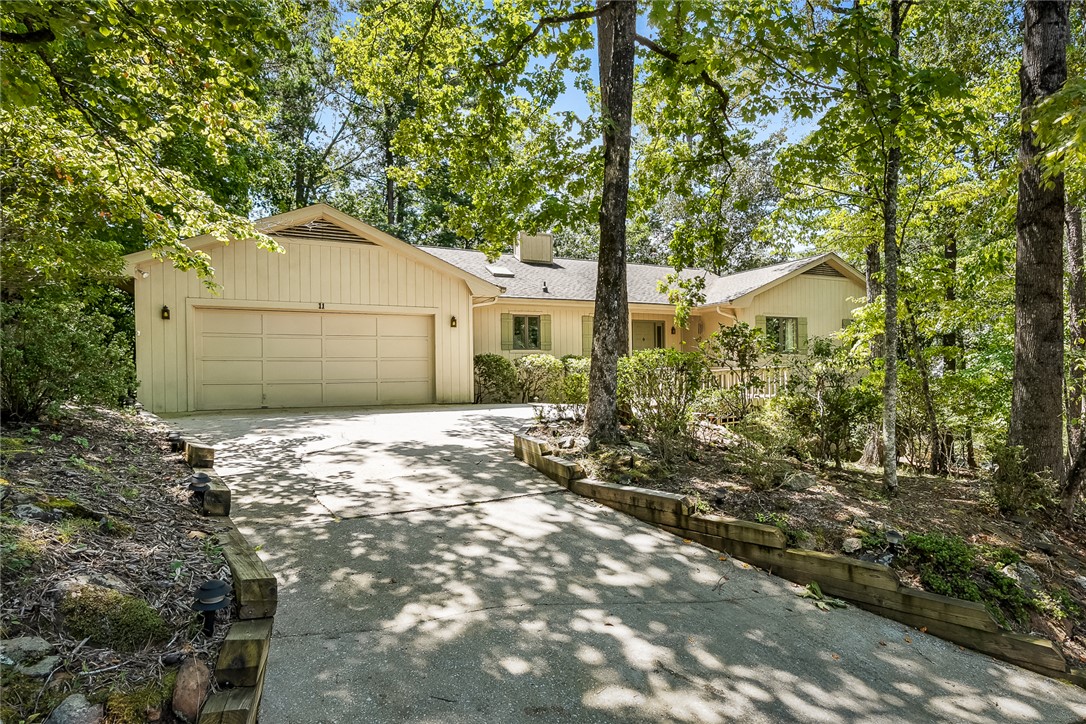 11 Captain Lane Salem, SC 29676 - Photo 2 of 44