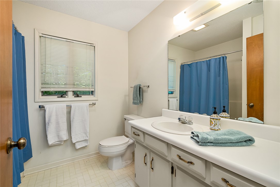 11 Captain Lane Salem, SC 29676 - Photo 36 of 44