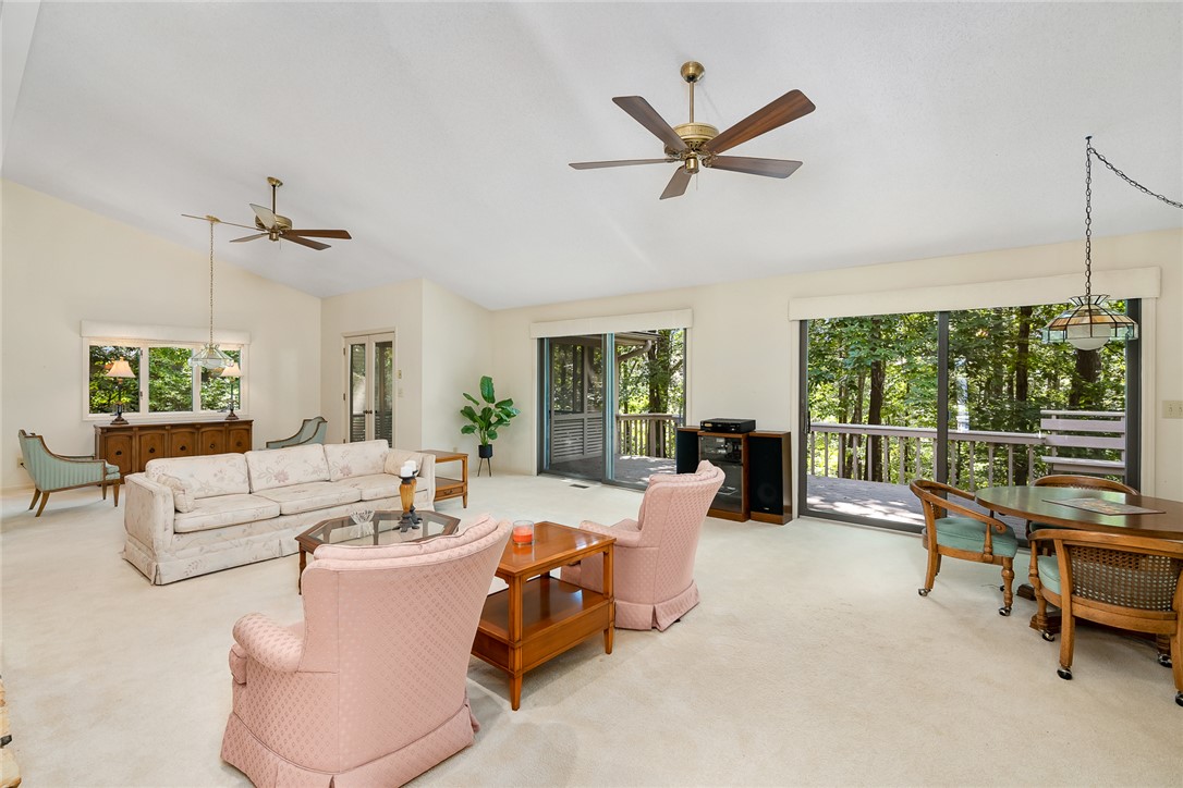 11 Captain Lane Salem, SC 29676 - Photo 7 of 44