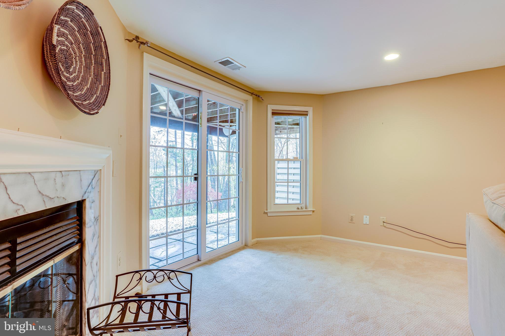 1514 Deer Point Way Reston, VA 20194 - Photo 61 of 81 Walk out to Rear Yard