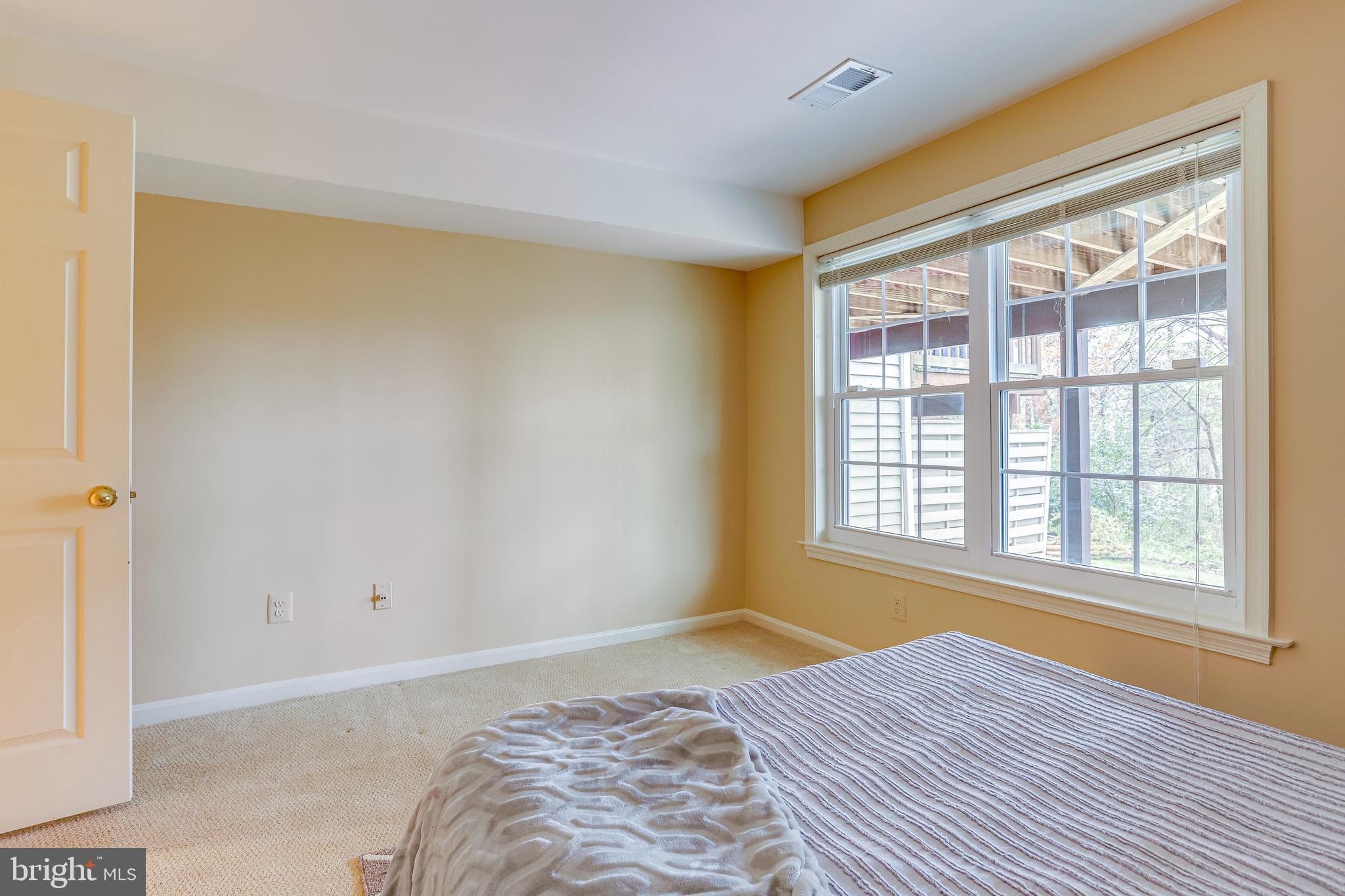 1514 Deer Point Way Reston, VA 20194 - Photo 65 of 81 Large Lower level guest bedroom