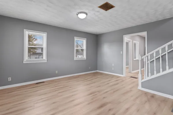 $179,900 | 128 8th Street, Rochelle, IL 61068