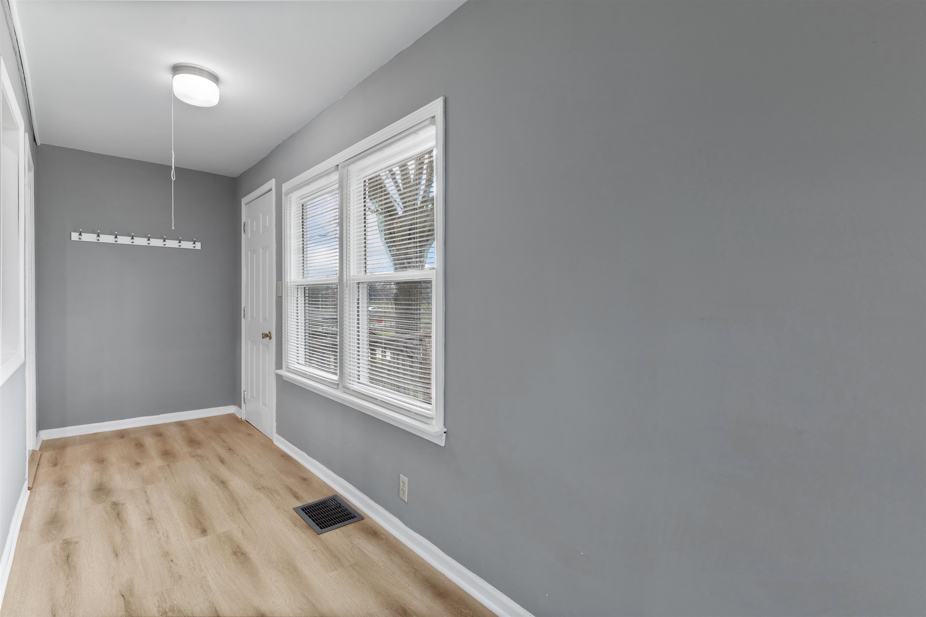 128 8th Street Rochelle, IL 61068 - Photo 16 of 38