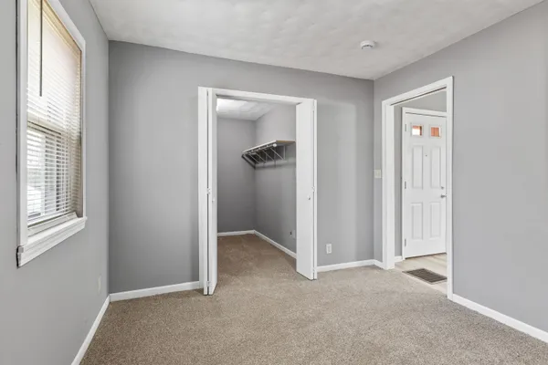 $179,900 | 128 8th Street, Rochelle, IL 61068