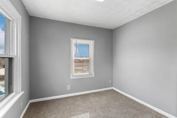 $179,900 | 128 8th Street, Rochelle, IL 61068