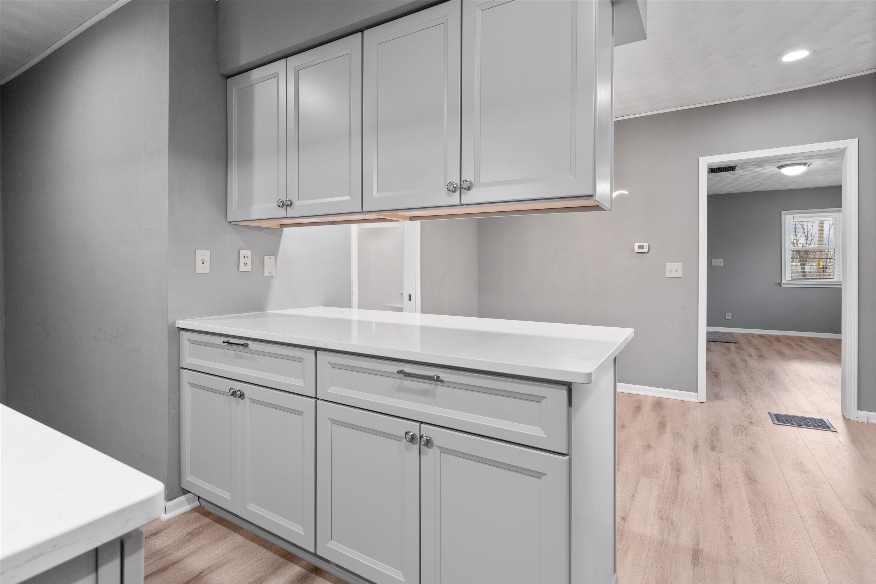 128 8th Street Rochelle, IL 61068 - Photo 9 of 38