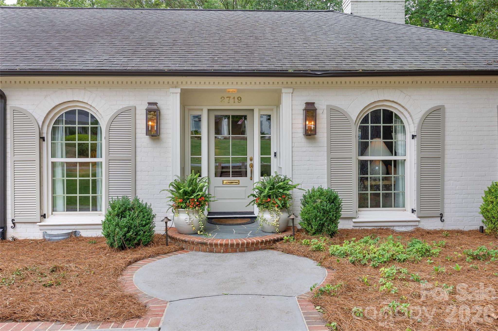 2719 Inverness Road Charlotte, NC 28211 - Photo 2 of 43 Gallery Image 2
