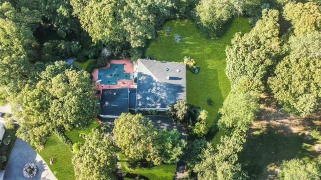 $3,500,000 | 5 Carol Lane, Glen Head, NY 11545