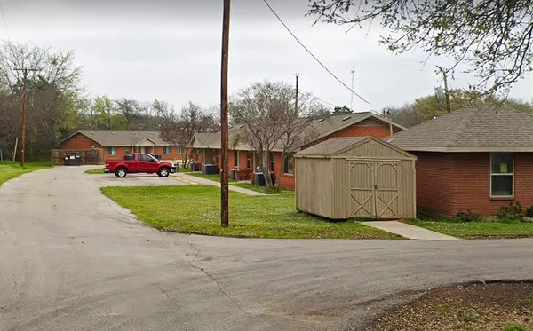 $550 | 503 Crooked Creek Road, Edgewood, TX 75117