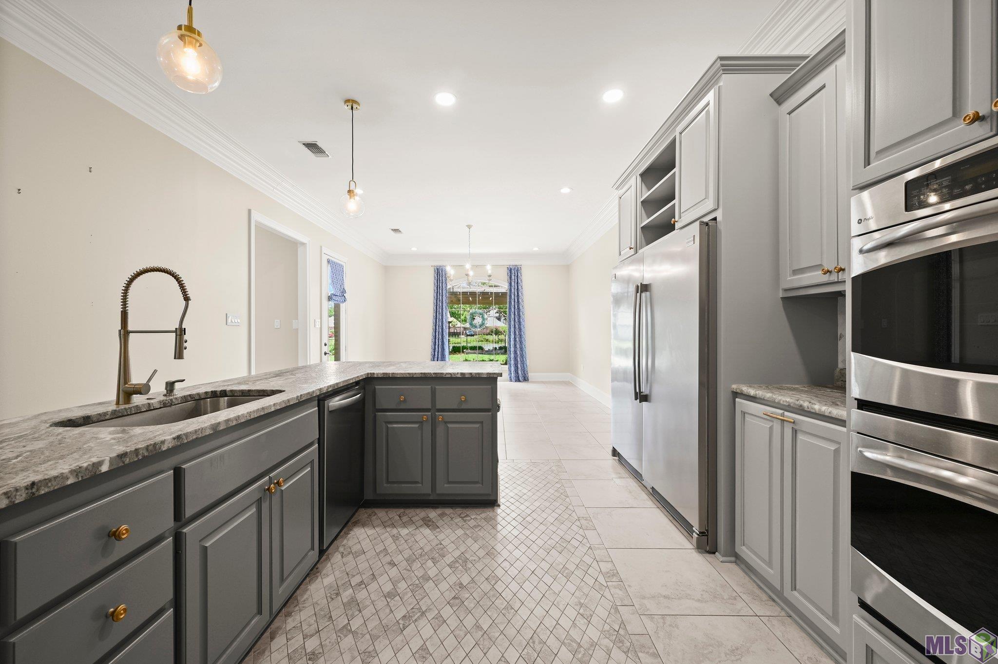 19537 South Harrells Ferry Road Baton Rouge, LA 70816 - Photo 14 of 38