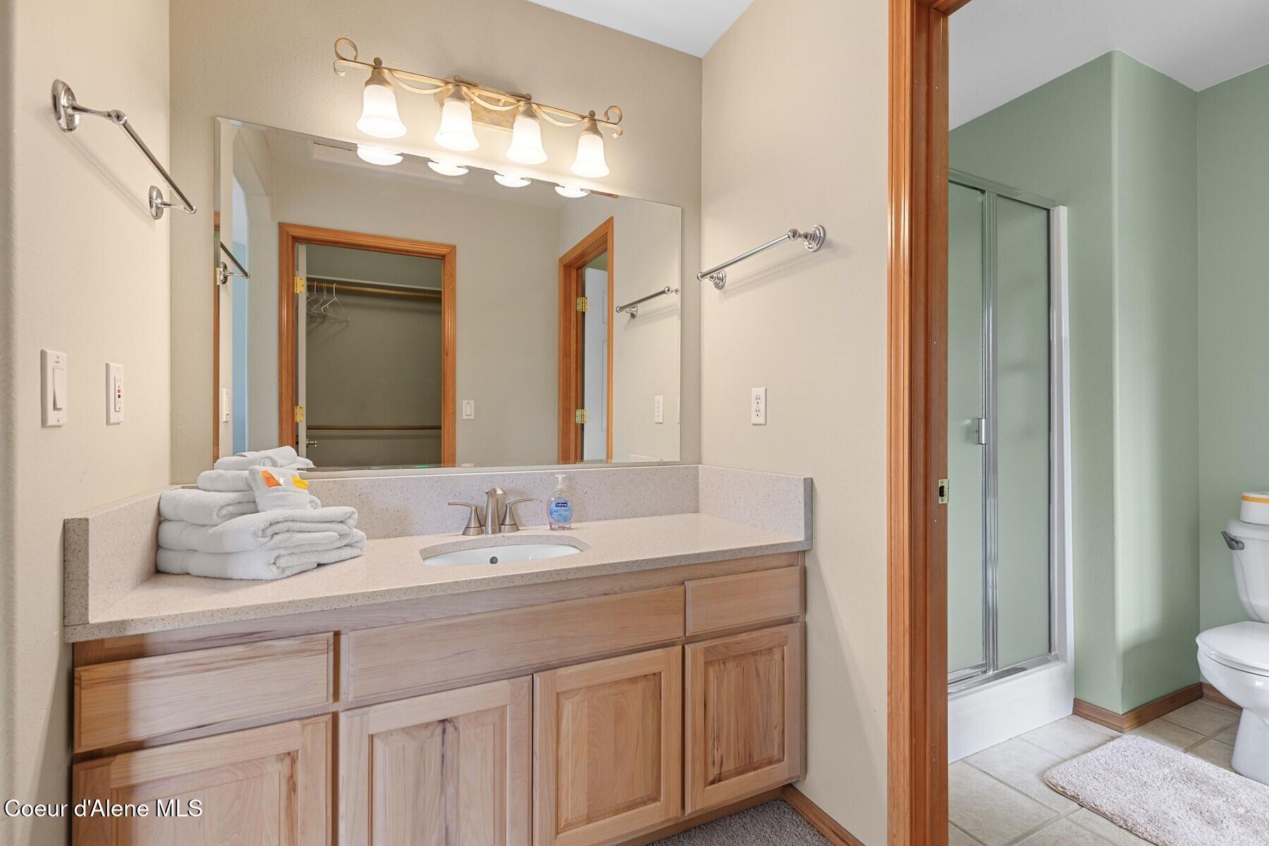 3700 East Fernan Hill Road Coeur D'Alene, ID 83814 - Photo 12 of 48 Main Floor Primary Bath