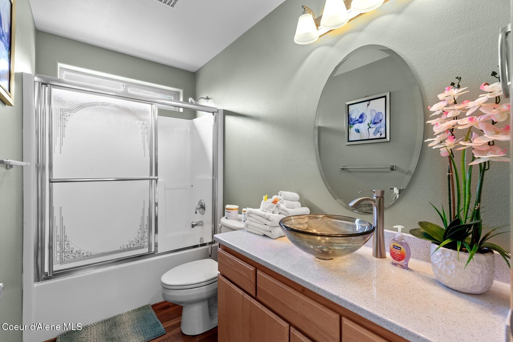 3700 East Fernan Hill Road Coeur D'Alene, ID 83814 - Photo 17 of 48 Main Floor Bath 2