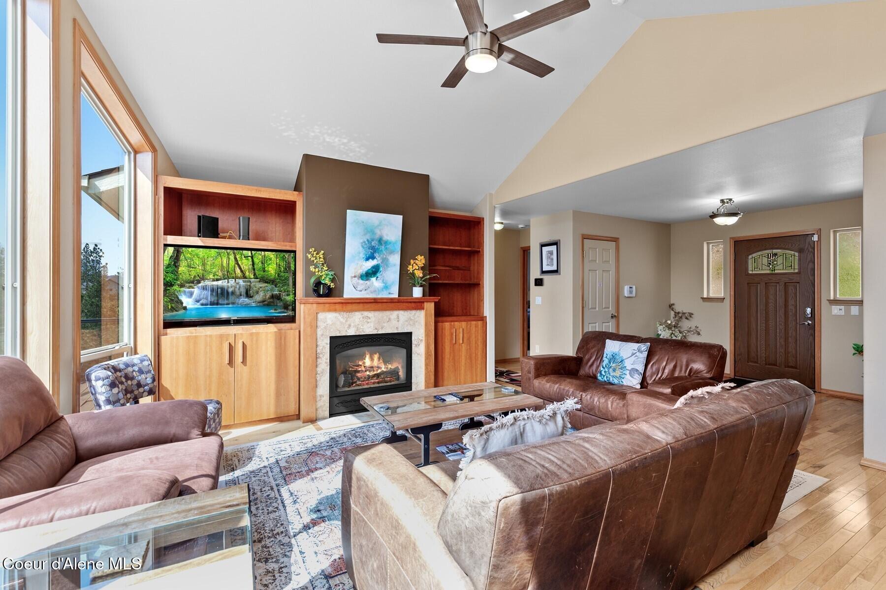 3700 East Fernan Hill Road Coeur D'Alene, ID 83814 - Photo 3 of 48 Main Floor Great Room