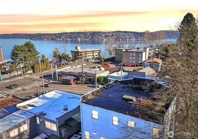 $1,799,950 | 9265 57th Avenue South, Seattle, WA 98118