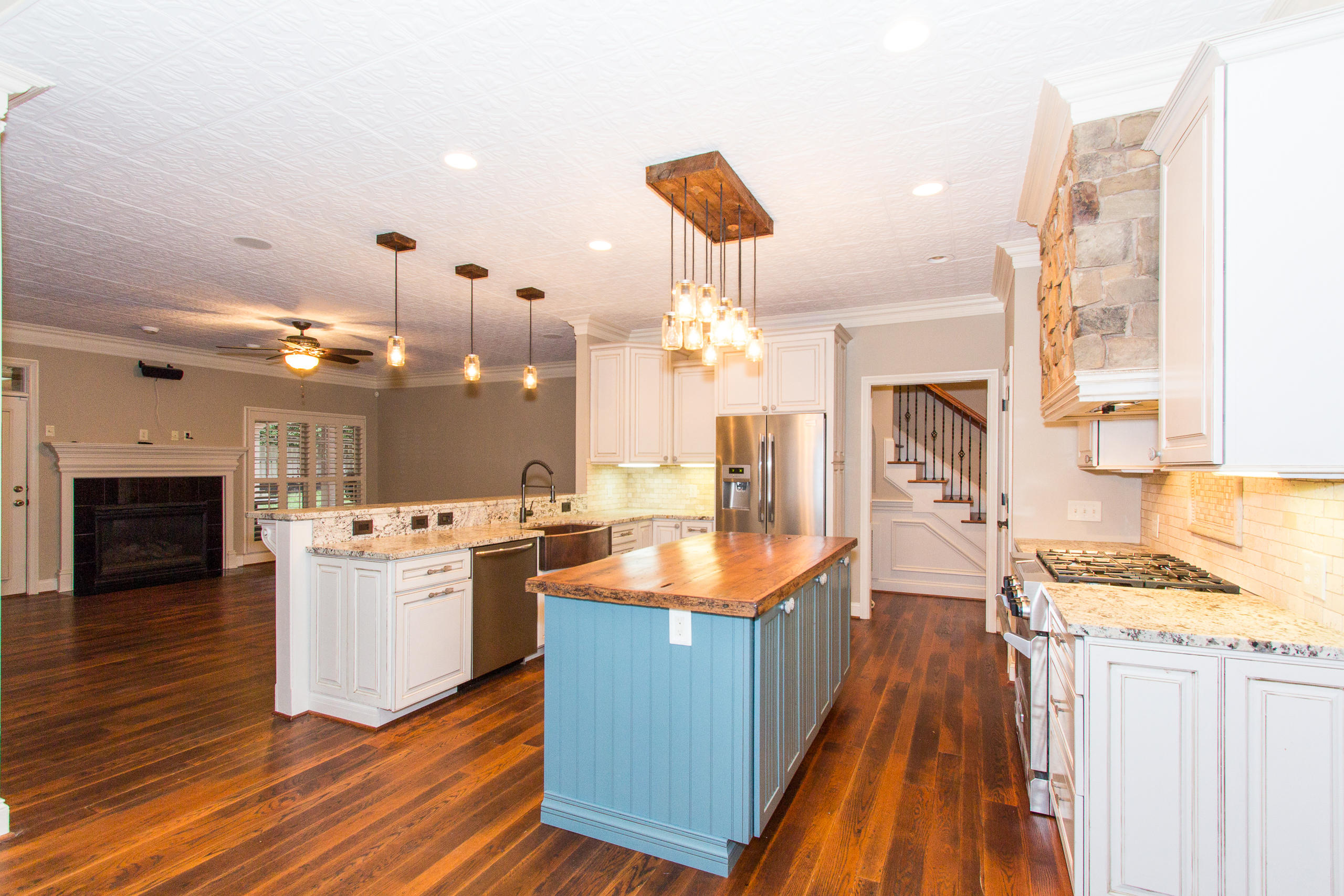 1850 Greywell Road Knoxville, TN 37922 - Photo 14 of 38 Kitchen/family room