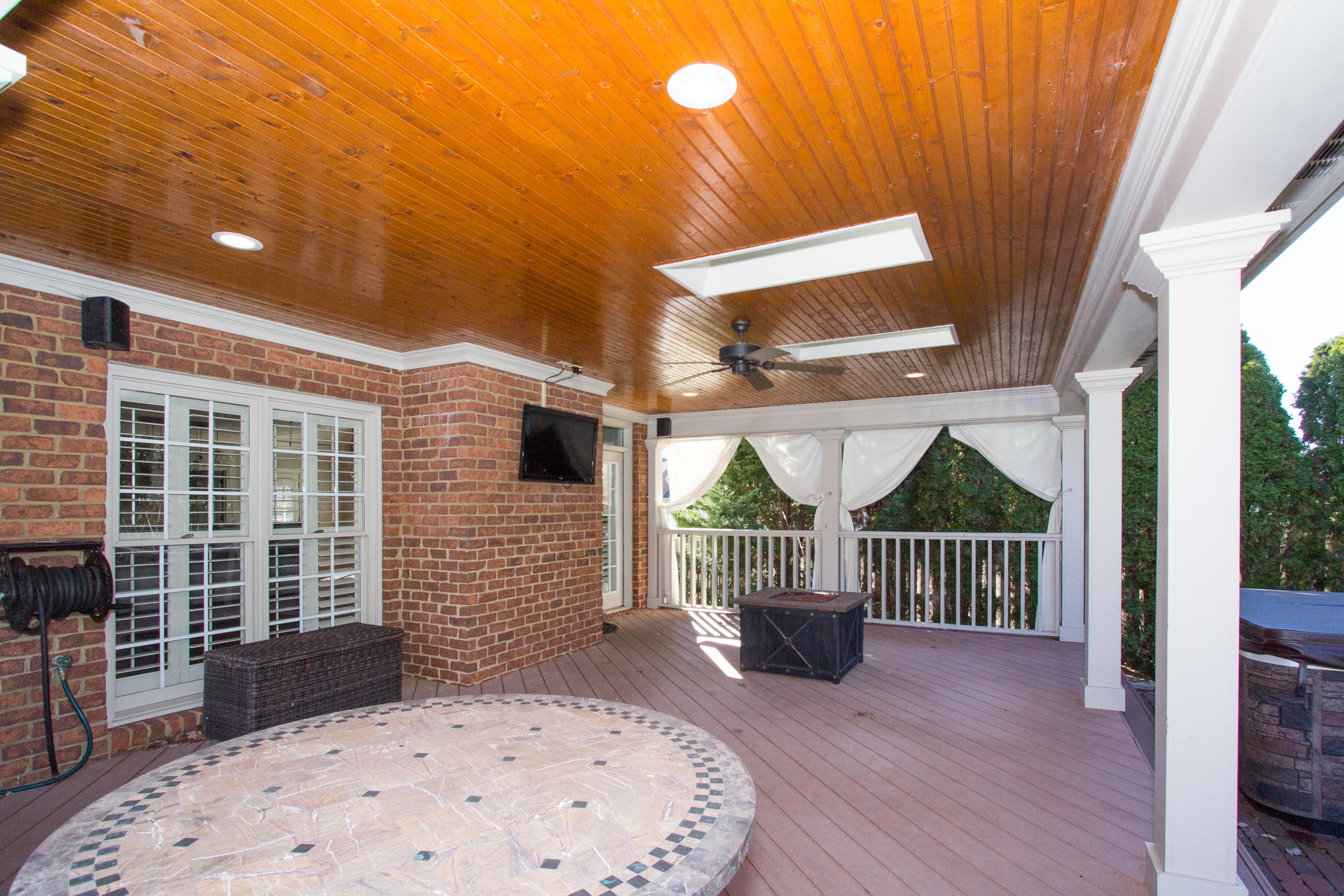 1850 Greywell Road Knoxville, TN 37922 - Photo 37 of 38 Rear patio w/tv
