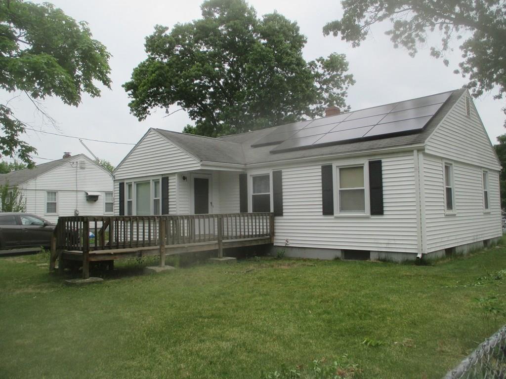 58 Glencoe Street Springfield, MA 01104 - Photo 3 of 19