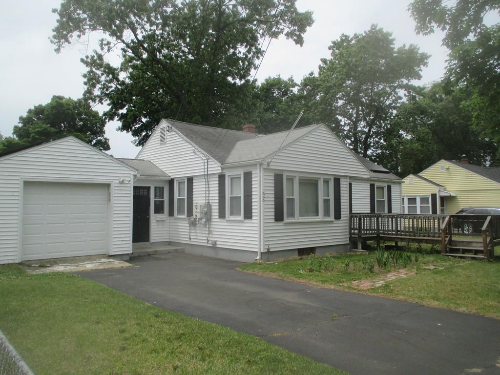 58 Glencoe Street Springfield, MA 01104 - Photo 4 of 19