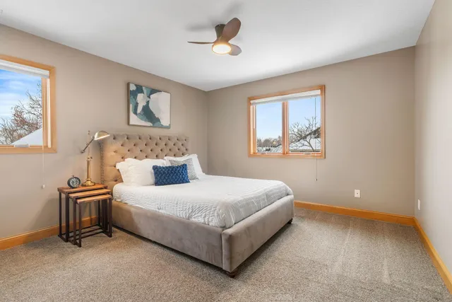 $900,000 | 16105 37th Avenue North, Plymouth, MN 55446