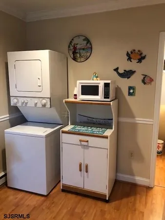 $1,400 | 101 South Coolidge Avenue, Unit 2, Margate City, NJ 08402