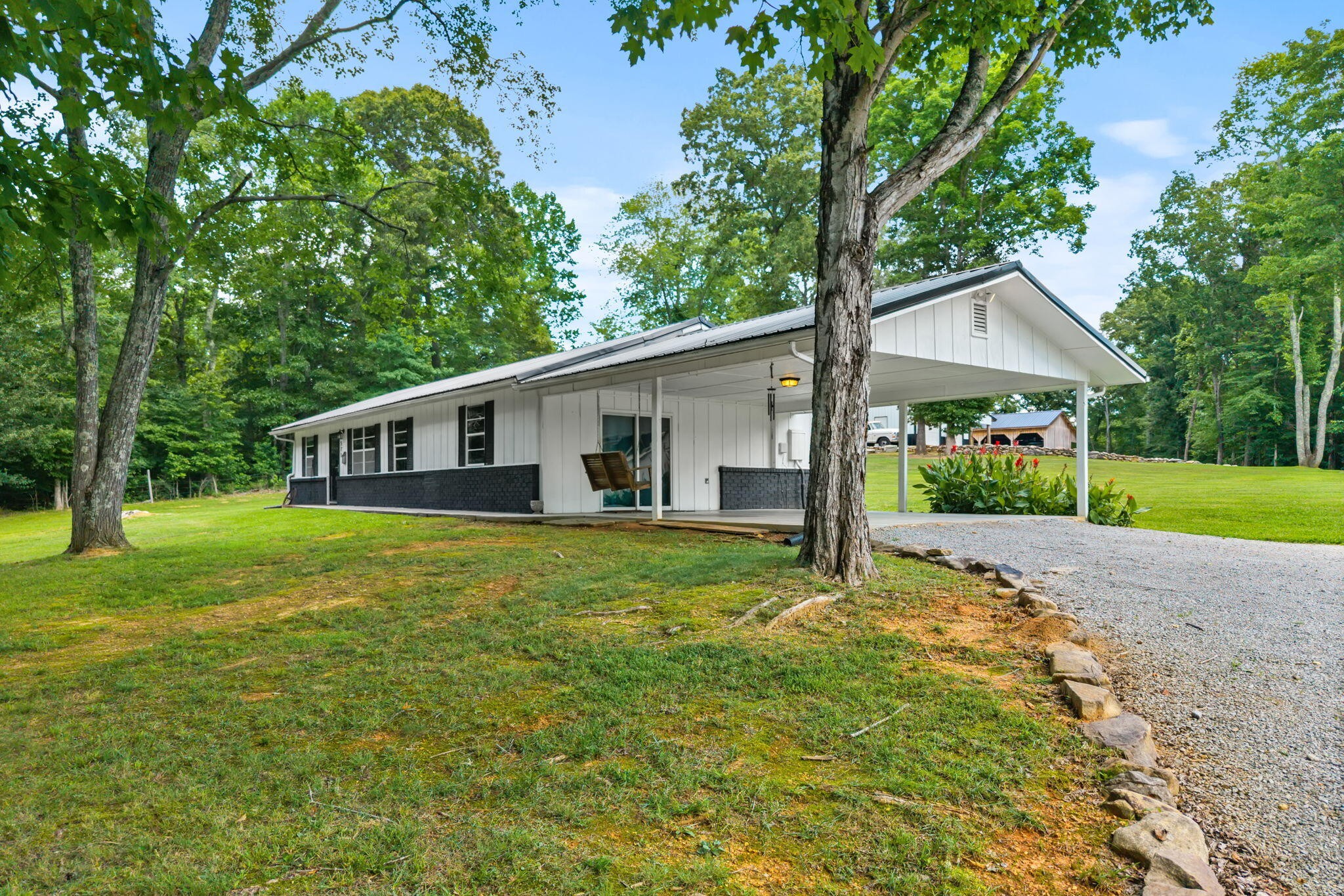 571 Goodfield Road Decatur, TN 37322 - Photo 6 of 39