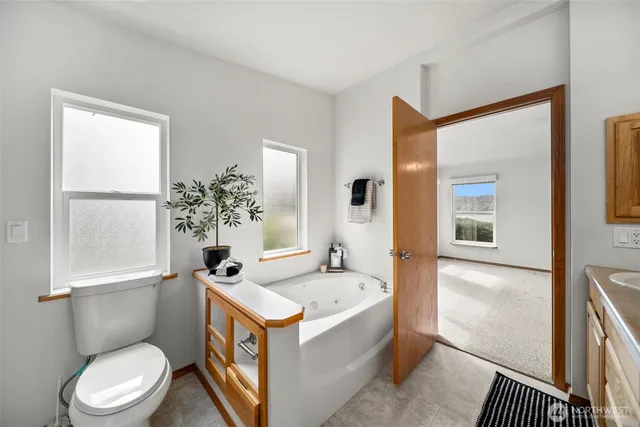 $1,295,000 | 756 Totem Pole Road, Manson, WA 98831