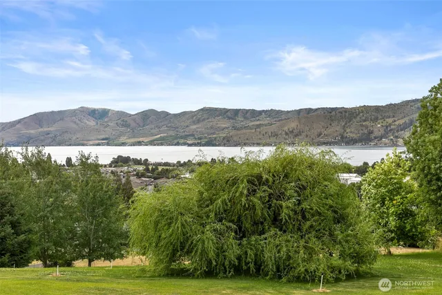 $1,295,000 | 756 Totem Pole Road, Manson, WA 98831