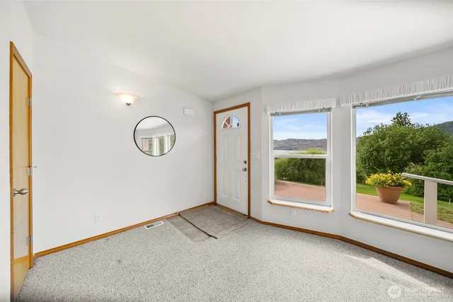 $1,295,000 | 756 Totem Pole Road, Manson, WA 98831