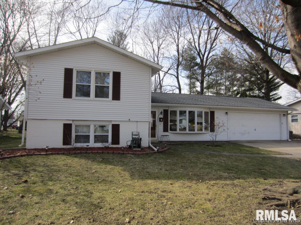 215 Dickinson Road Springfield, IL 62704 - Photo 1 of 17