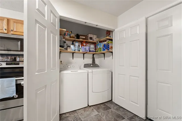 $223,500 | 657 Heuser Street Northeast, Palmyra, IN 47164