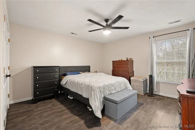 $223,500 | 657 Heuser Street Northeast, Palmyra, IN 47164