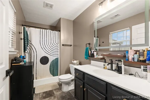 $223,500 | 657 Heuser Street Northeast, Palmyra, IN 47164