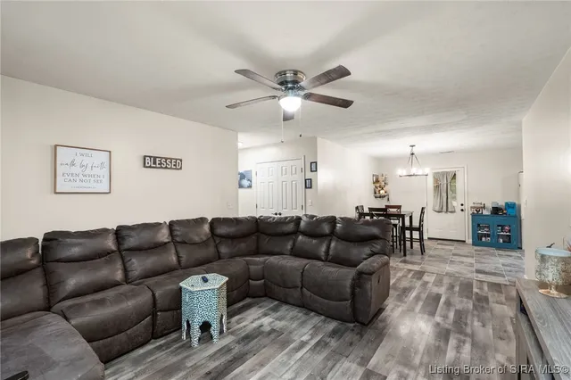 $223,500 | 657 Heuser Street Northeast, Palmyra, IN 47164