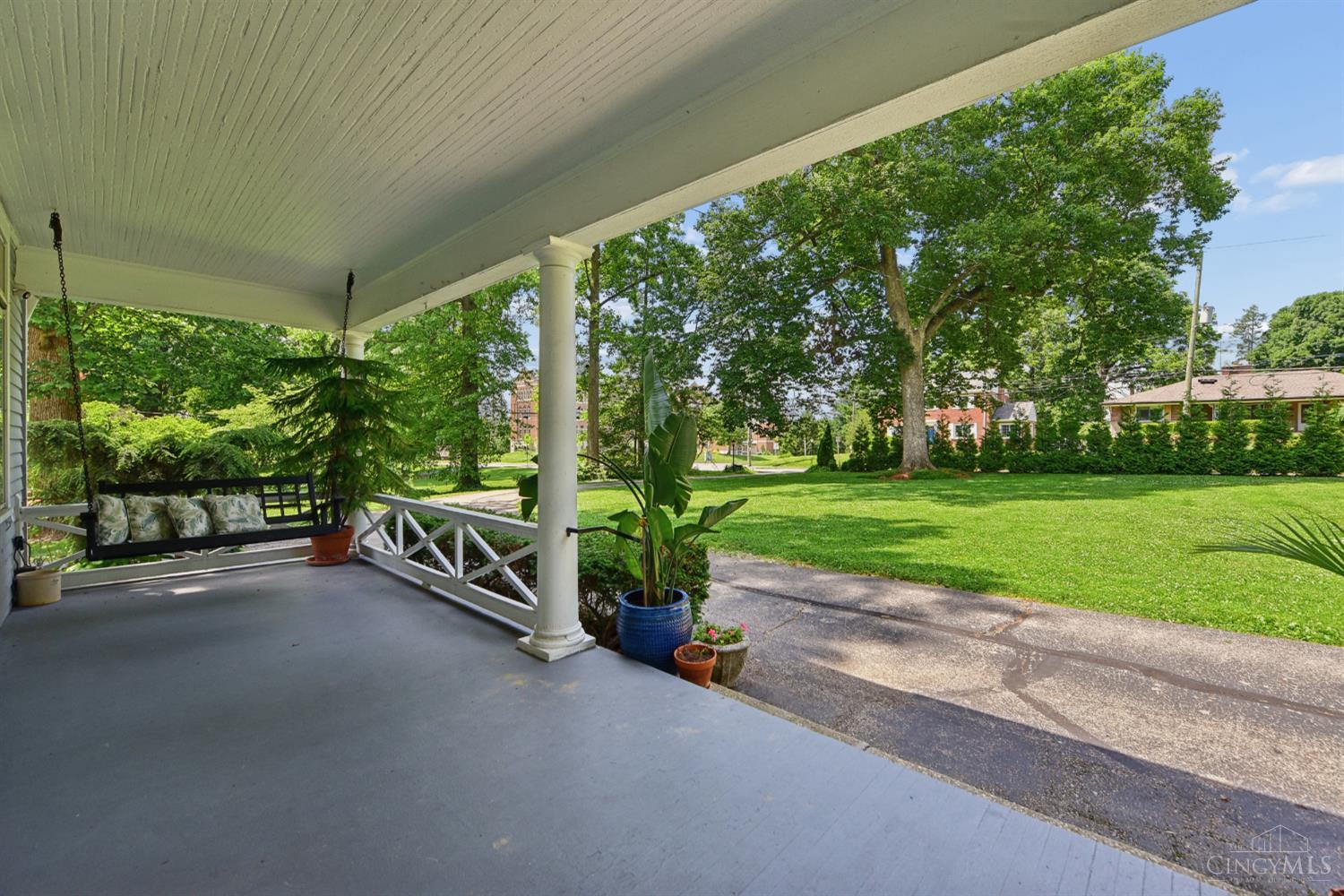 2991 Werk Road Cincinnati, OH 45211 - Photo 2 of 73