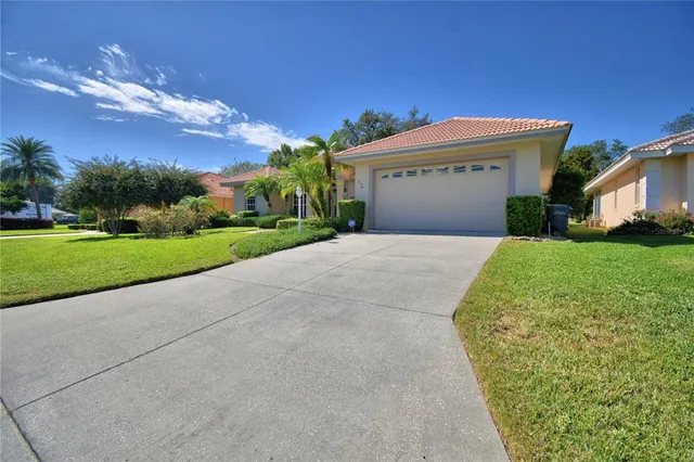 $399,000 | 239 Golf Aire Boulevard, Winter Haven, FL 33884