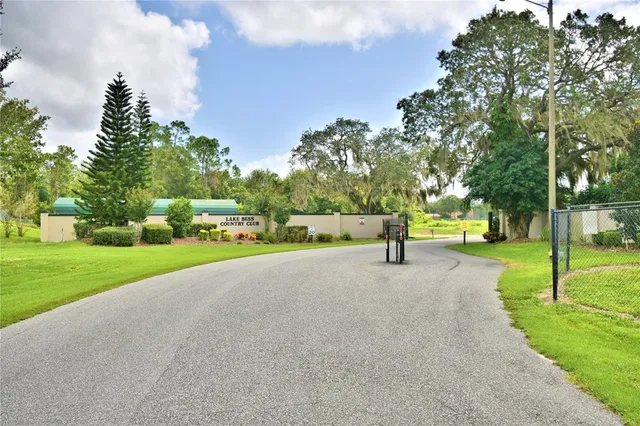 $399,000 | 239 Golf Aire Boulevard, Winter Haven, FL 33884