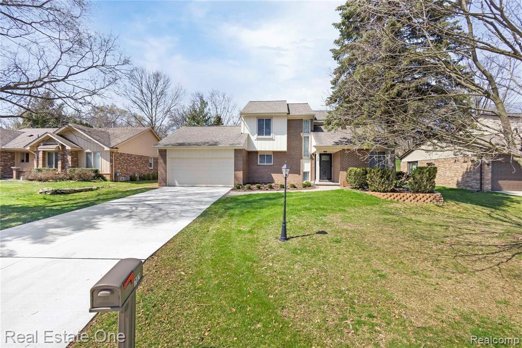 702 Ten Point Drive Rochester Hills, MI 48309 - Photo 1 of 34