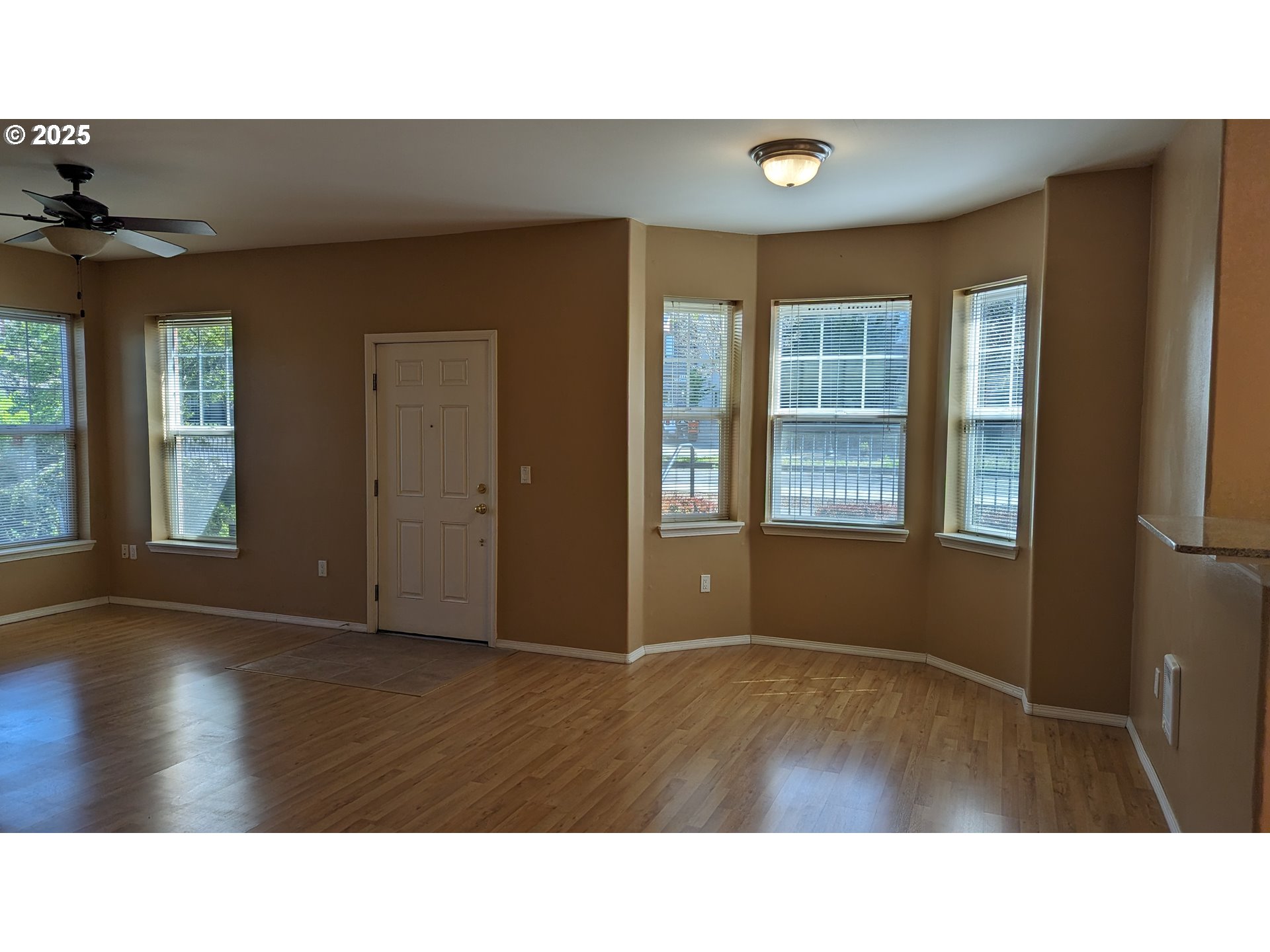 1150 Northeast Horizon Loop, Unit 1501 Hillsboro, OR 97124 - Photo 5 of 47