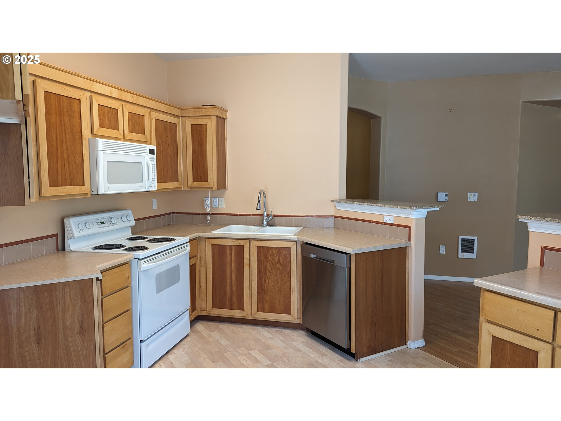 1150 Northeast Horizon Loop, Unit 1501 Hillsboro, OR 97124 - Photo 9 of 47