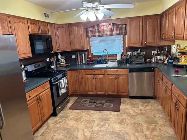 $2,200 | 3130 Sheeler Avenue, Unit 3130, Waukegan, IL 60085