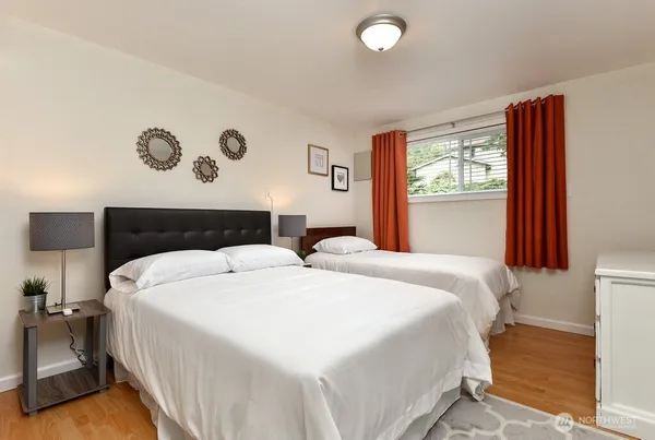 $4,900 | 430 128th Avenue Southeast, Bellevue, WA 98005