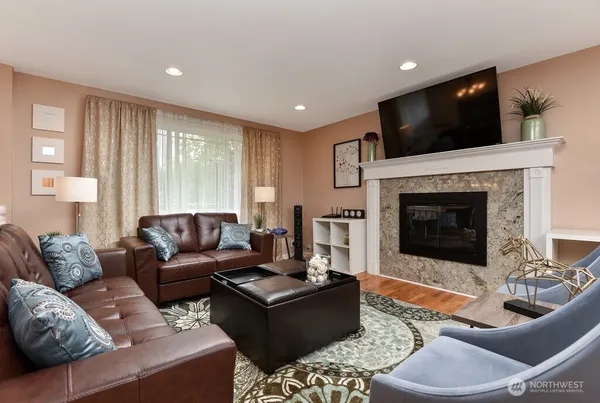 $4,900 | 430 128th Avenue Southeast, Bellevue, WA 98005