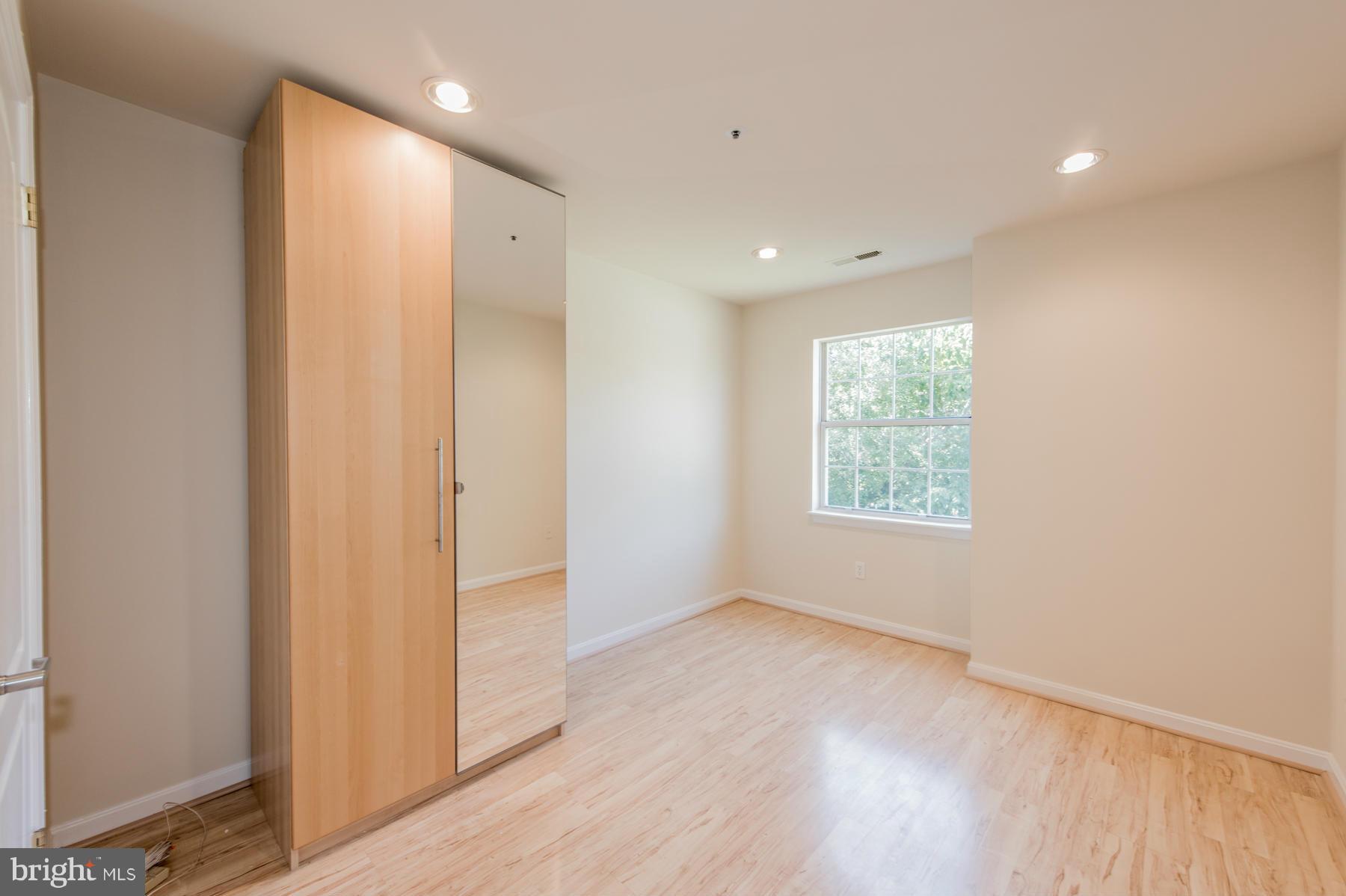 8355 Montgomery Run Road, Unit I Ellicott City, MD 21043 - Photo 17 of 19 Bedroom