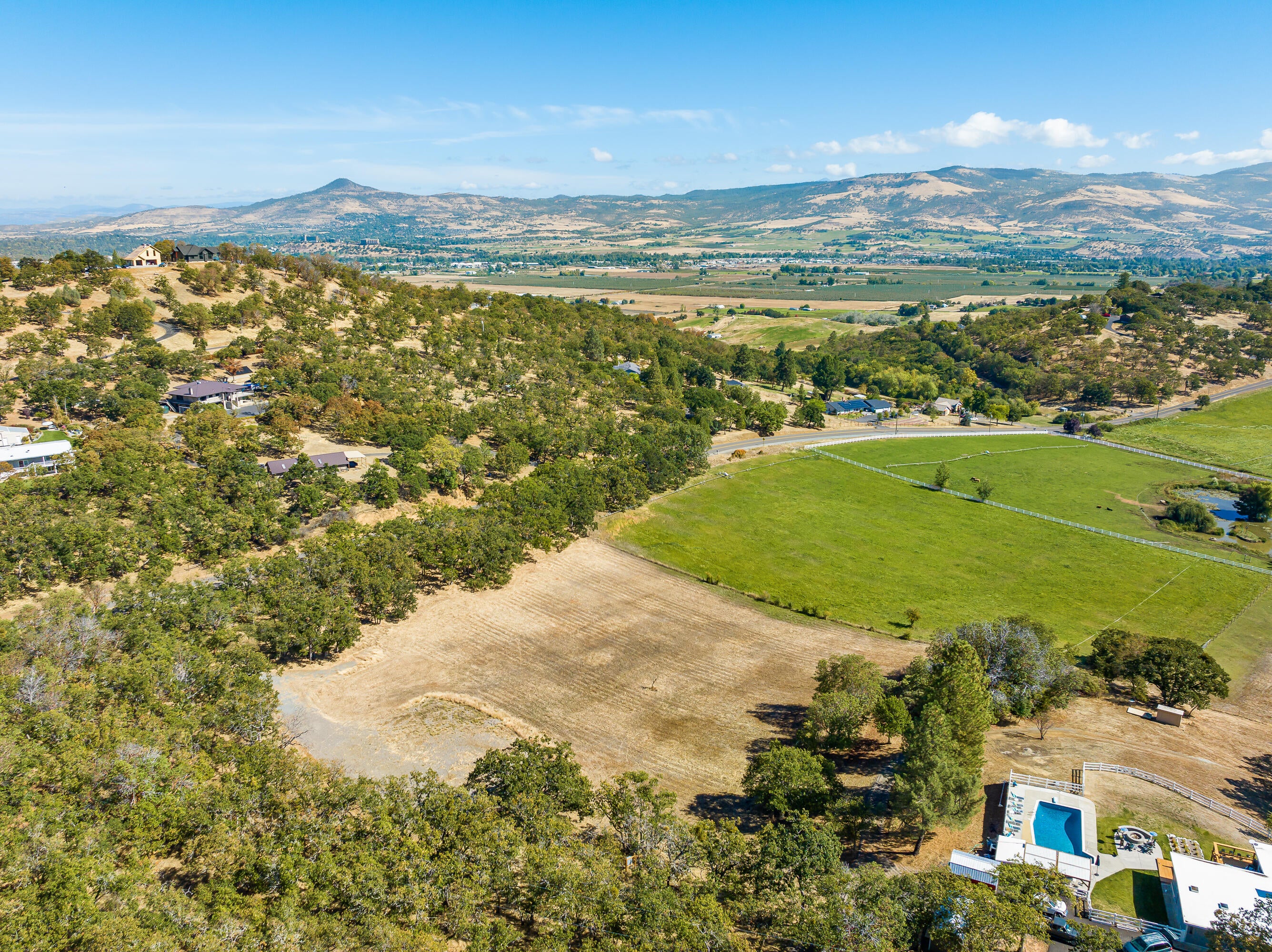4851 Pioneer Road Medford, OR 97501 - Photo 1 of 26 DJI_0454