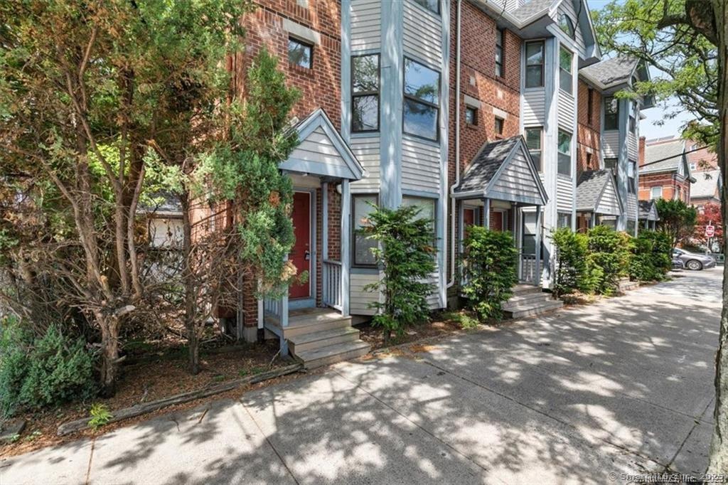 86 Howe Street, Unit A New Haven, CT 06511 - Photo 2 of 31